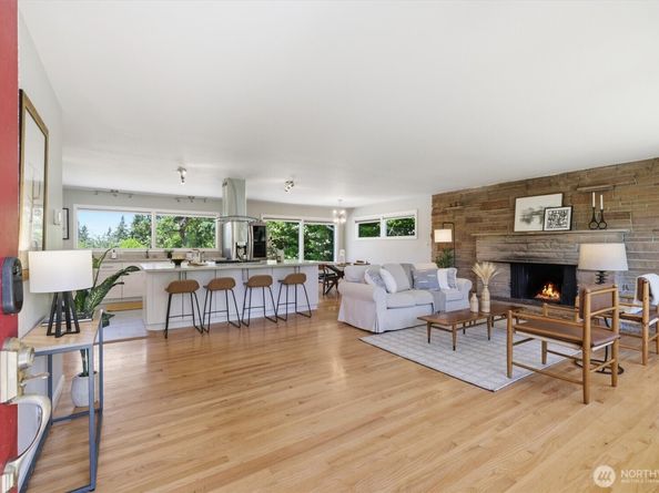 3712 S 164th Street, SeaTac WA 98188