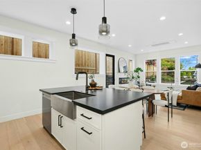 636 11th Avenue, Kirkland WA 98033