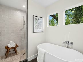 636 11th Avenue, Kirkland WA 98033
