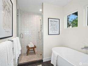 636 11th Avenue, Kirkland WA 98033