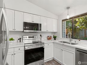 33709 28th Avenue SW, Federal Way WA 98023