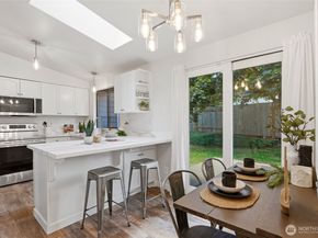33709 28th Avenue SW, Federal Way WA 98023