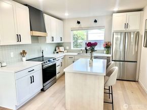 8449 18th Avenue SW, Seattle WA 98106