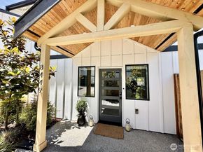 8449 18th Avenue SW, Seattle WA 98106