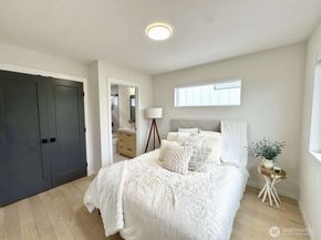 8449 18th Avenue SW, Seattle WA 98106