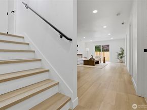 814 NE 185th Street, Shoreline WA 98155