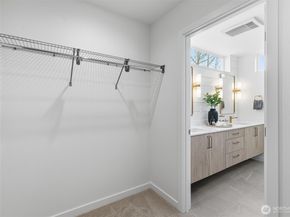 811 NW 63rd Street A, Seattle WA 98107