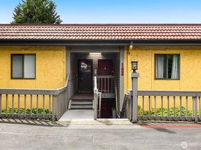 11626 100th Avenue NE C116, Kirkland WA 98034