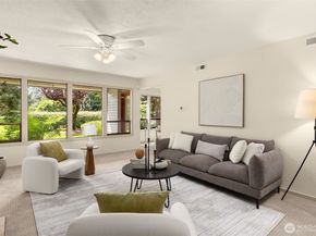 11626 100th Avenue NE C116, Kirkland WA 98034