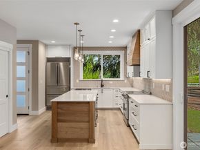 11054 2nd Avenue NW, Seattle WA 98177