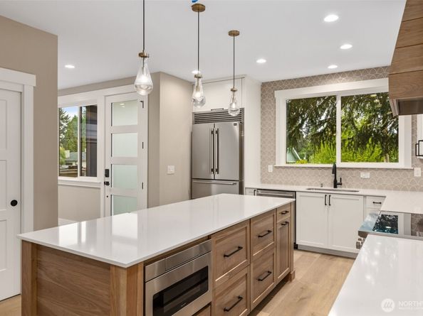 11054 2nd Avenue NW, Seattle WA 98177