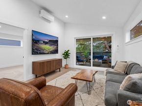 11054 2nd Avenue NW, Seattle WA 98177