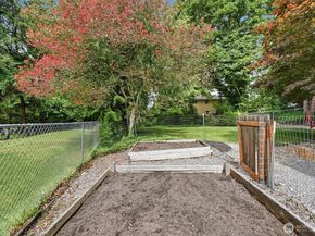 20037 102nd Court NE, Bothell WA 98011