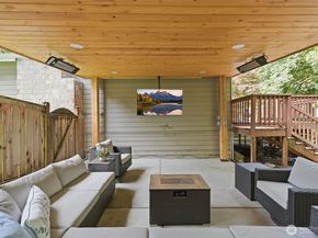 20037 102nd Court NE, Bothell WA 98011