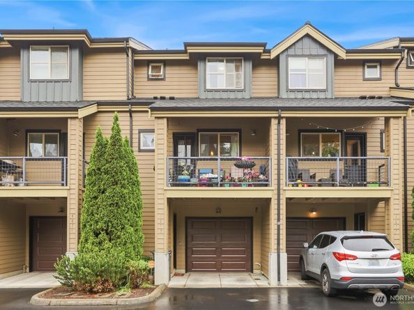 4812 Pointes Drive, Mukilteo WA 98275