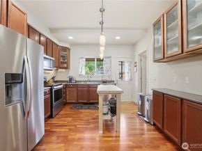4812 Pointes Drive, Mukilteo WA 98275