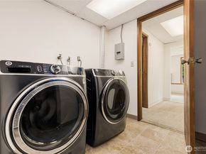 7047 NE 138th Street, Kirkland WA 98034