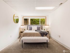 7047 NE 138th Street, Kirkland WA 98034
