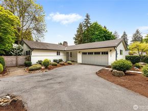 7047 NE 138th Street, Kirkland WA 98034