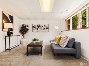 7047 NE 138th Street, Kirkland WA 98034