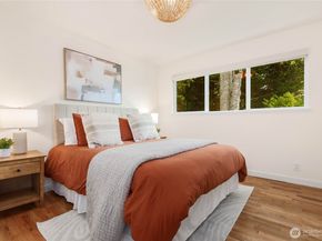 7047 NE 138th Street, Kirkland WA 98034
