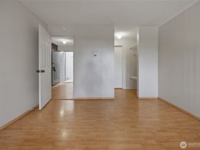 6236 137th Place NE 232, Redmond WA 98052