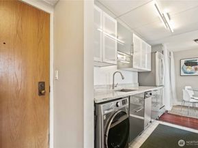 2201 3rd Avenue 1102, Seattle WA 98121