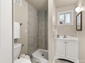 28802 39th Avenue S, Auburn WA 98001