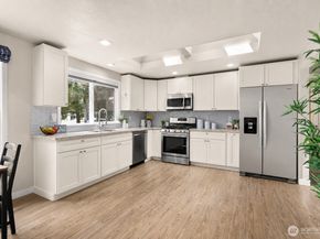 28802 39th Avenue S, Auburn WA 98001