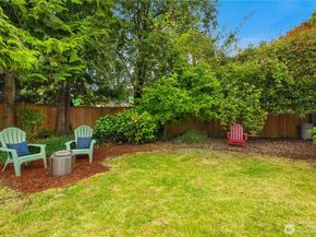7539 33rd Avenue NE, Seattle WA 98115