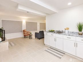 9439 11th Avenue SW, Seattle WA 98106