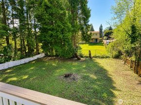 9439 11th Avenue SW, Seattle WA 98106