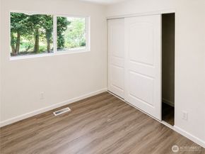 9439 11th Avenue SW, Seattle WA 98106