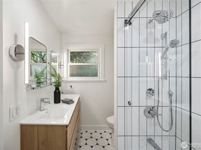 4903 50th Avenue S, Seattle WA 98118