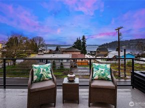 3202 Burnett Avenue N, Renton WA 98056