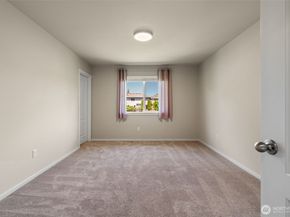 22313 38th Avenue SE, Bothell WA 98021