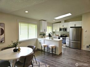 16706 6th Avenue SE, Bothell WA 98012