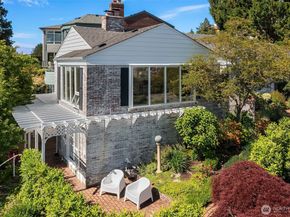 4206 W Glenmont Lane, Seattle WA 98199