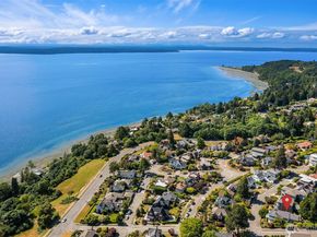 4206 W Glenmont Lane, Seattle WA 98199