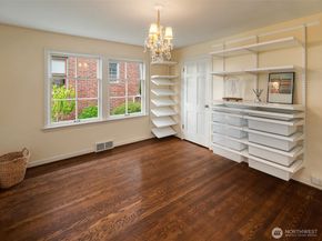4206 W Glenmont Lane, Seattle WA 98199