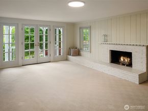 4206 W Glenmont Lane, Seattle WA 98199