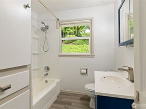 1906 N Wycoff Avenue, Bremerton WA 98312