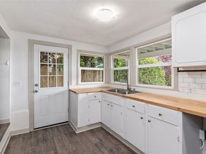 1906 N Wycoff Avenue, Bremerton WA 98312
