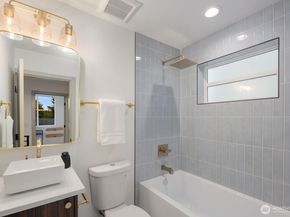 5921 32nd Avenue SW, Seattle WA 98126