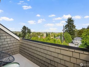 2711 4th Avenue W, Seattle WA 98119