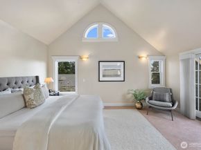 2711 4th Avenue W, Seattle WA 98119