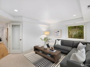 2711 4th Avenue W, Seattle WA 98119