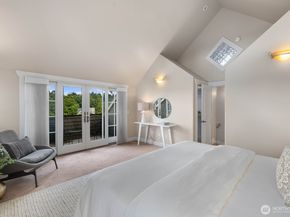 2711 4th Avenue W, Seattle WA 98119