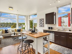 2960 Eastlake Avenue E 213, Seattle WA 98102