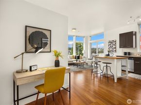 2960 Eastlake Avenue E 213, Seattle WA 98102